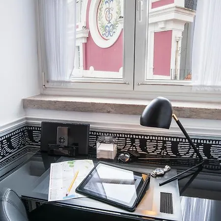 Alojamento de Acomodação e Pequeno-almoço Teatro Boutique & 3*