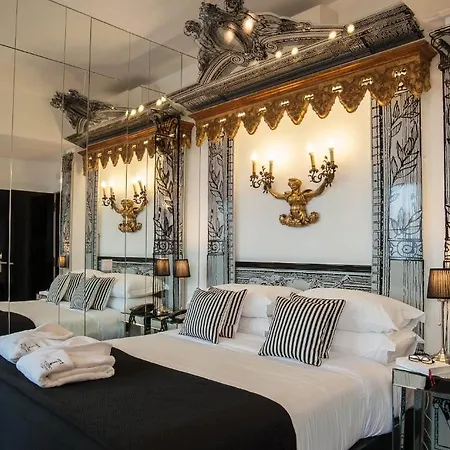 Alojamento de Acomodação e Pequeno-almoço Teatro Boutique &