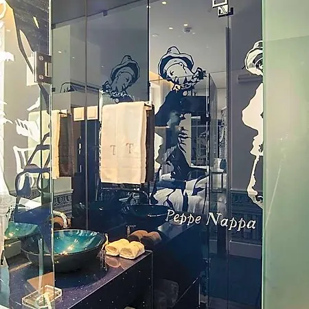 Teatro Boutique & Lisbon
