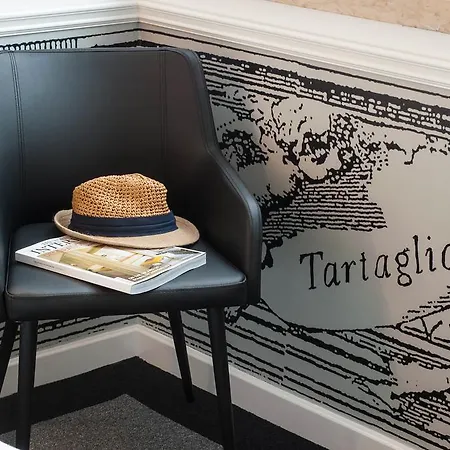 Teatro Boutique & 3*